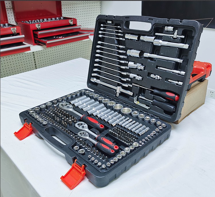 215Pcs Professional Mechanical Repair Socket Wrench Tool Set