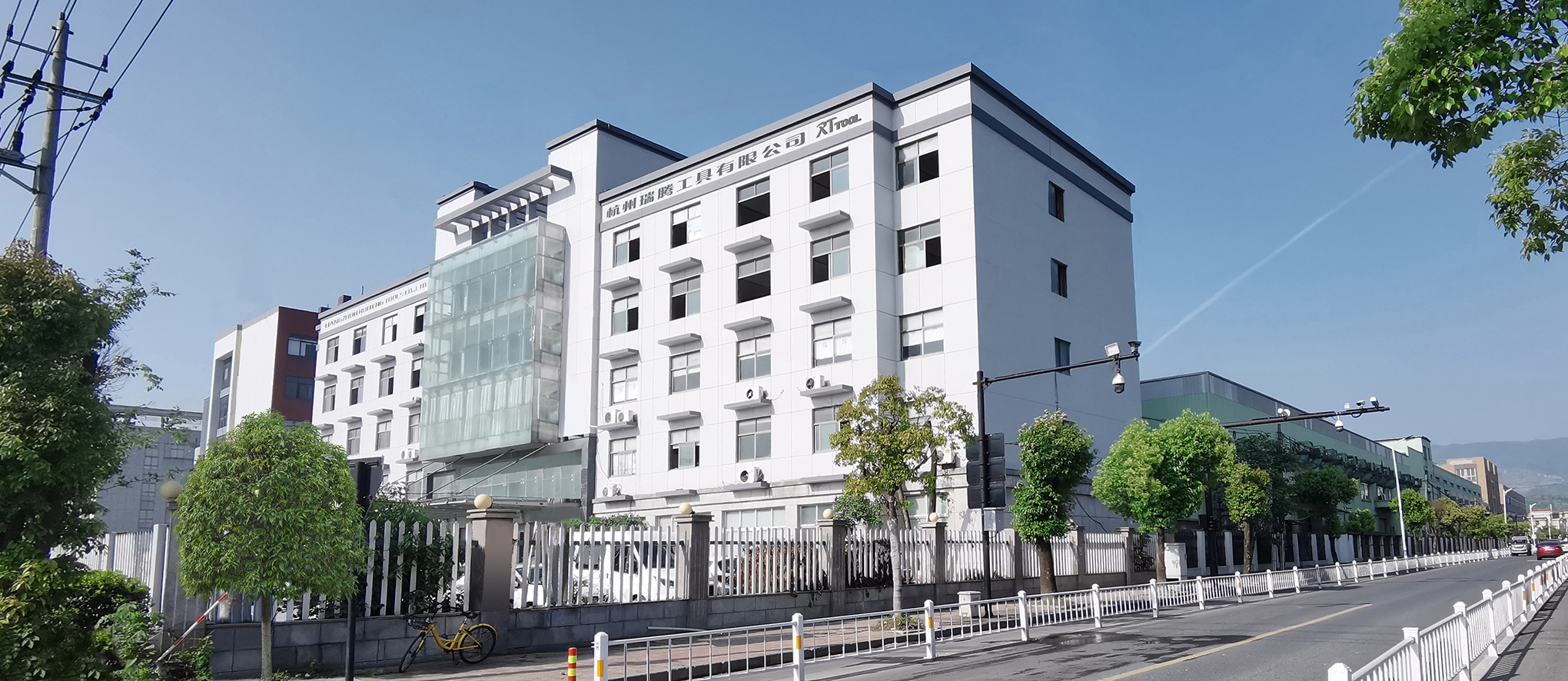 公司办公楼.jpg