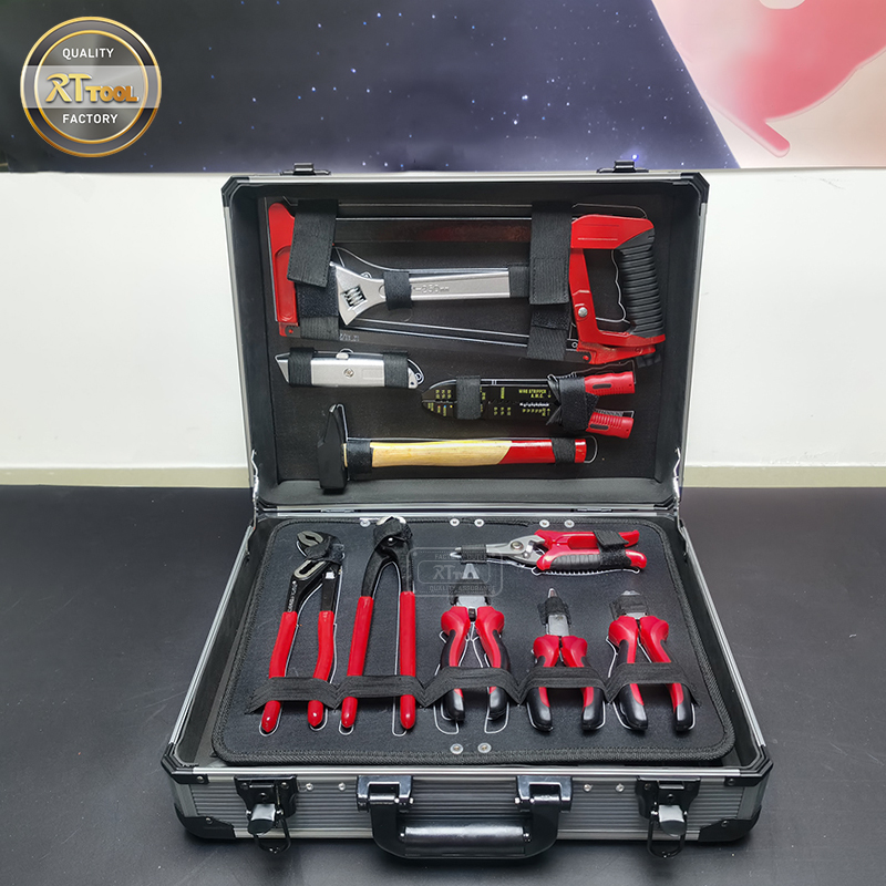 131PCS Hot Sale Aluminum Case With Tools Hand Tool Kits Multi Function
