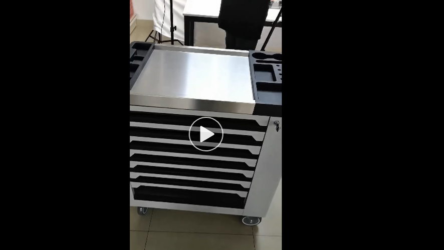 Tool cabinet display 2